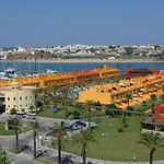 A 500 M De La Da Rocha Апартаменты