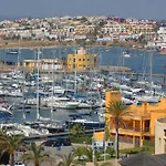 A 500 M De La Da Rocha Apartment